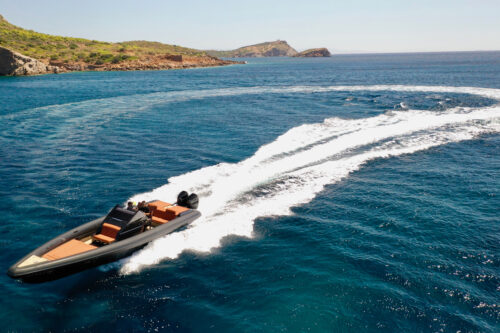 technohull-grand-sport-38-super-rib-running-shot
