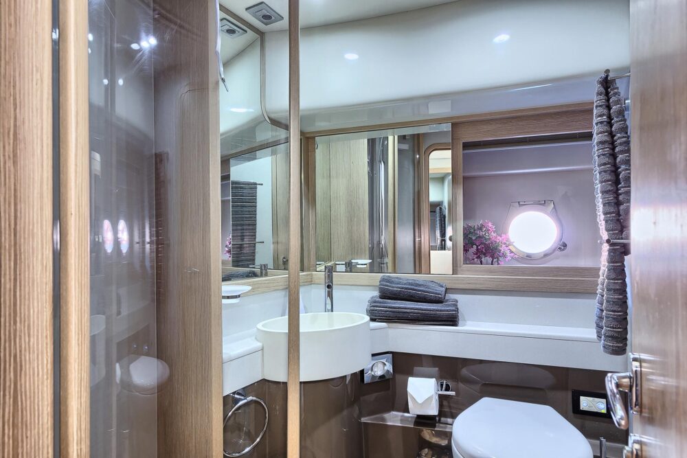 FERRETTI 620 “KIMON” - Featured 