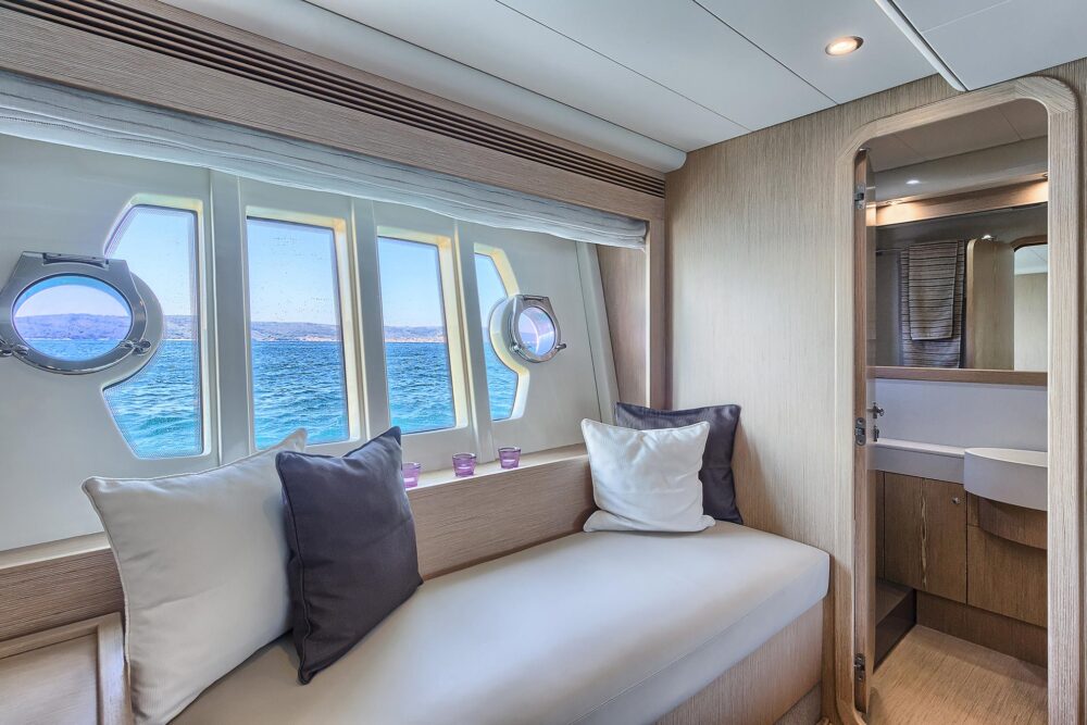 FERRETTI 620 “KIMON” - Featured 
