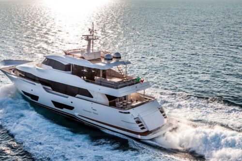99acd5a0-9926-11eb-b49f-b175413f10a5-CustomLineNavetta28_2016-Cruising-0004_ds_46553