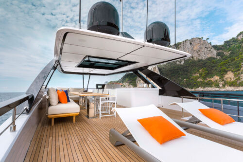 FerrettiYachts860NewClassic_0022_61271