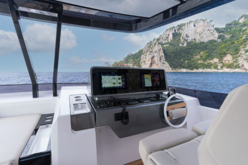 FerrettiYachts860NewClassic_0025_61272
