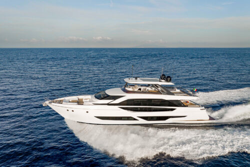 FERRETTI YACHTS 860: A NEW SEA-MPHONY