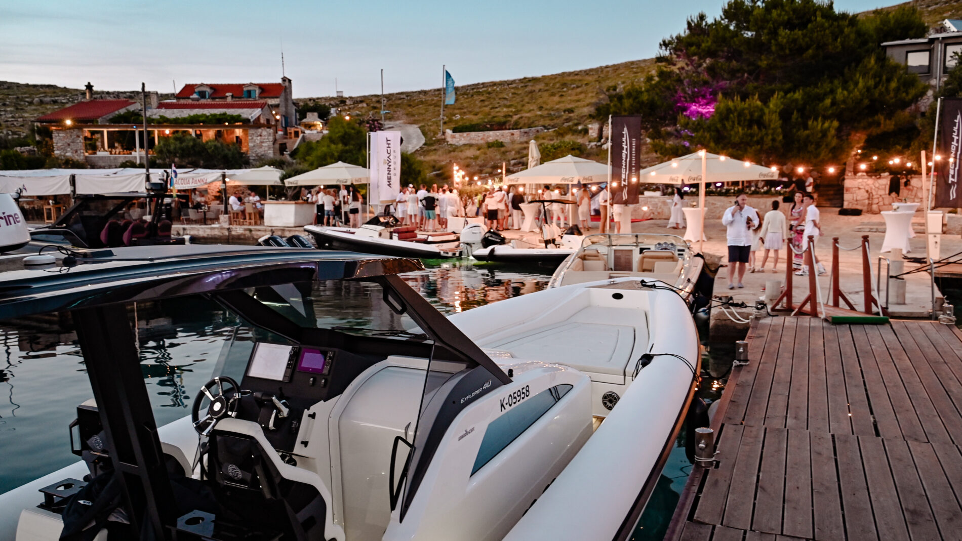 MENNYACHT_TECHNOHULL_CONFIDENTIAL-0173