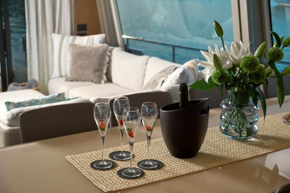 Ferretti Yachts 720 „WE2” - Wyróżniony 