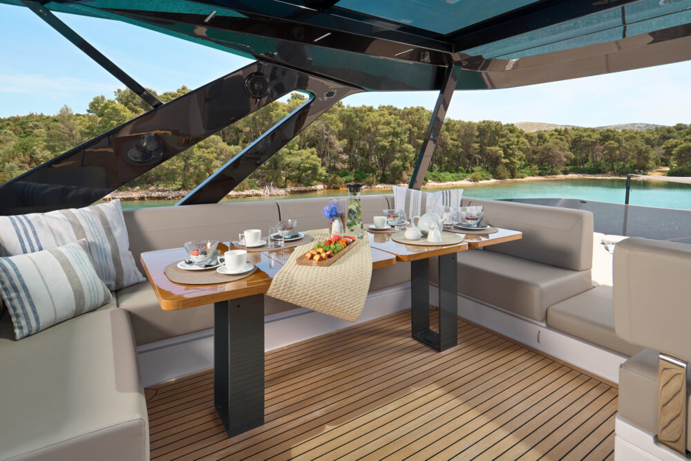 Ferretti Yachts 720 „WE2” - Wyróżniony 