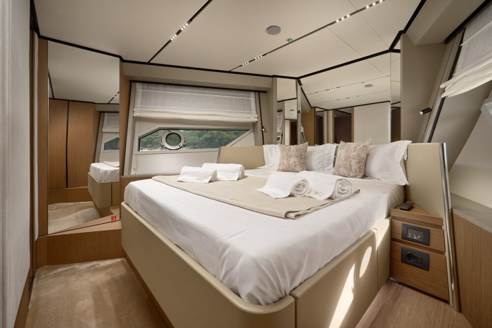 Ferretti Yachts 720 „WE2” - Wyróżniony 