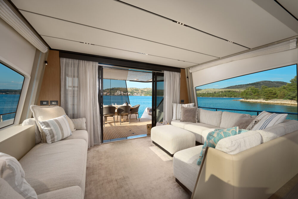 Ferretti Yachts 720 „WE2” - Wyróżniony 