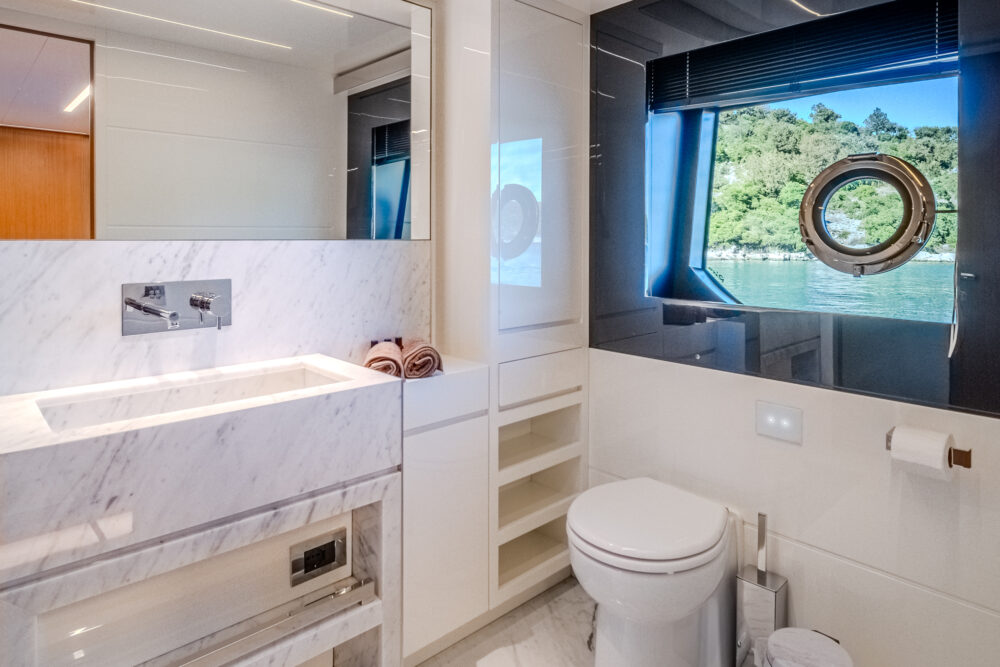 Riva 100 Corsaro „NO STRESS 888“ - Představovat 