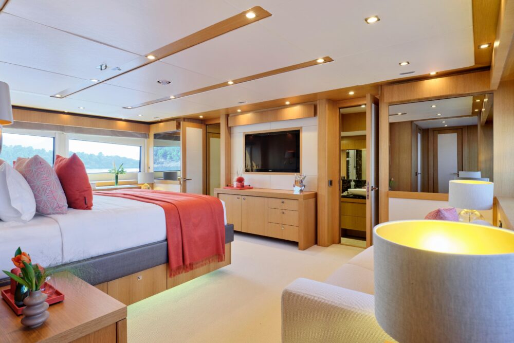 Sunseeker 115 Sport Yacht “MAKANI II” - Featured 