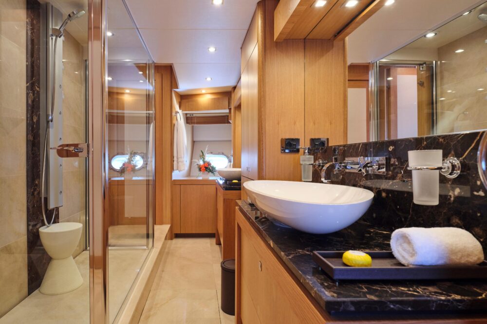 Sunseeker 115 Sport Yacht “MAKANI II” - Featured 