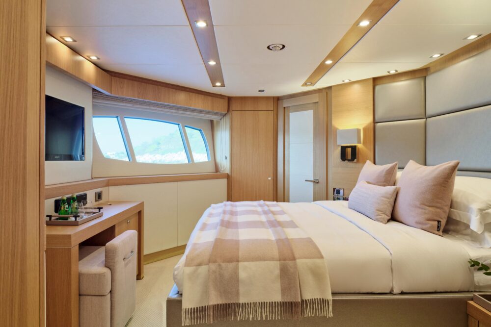 Sunseeker 115 Sport Yacht “MAKANI II” - Featured 