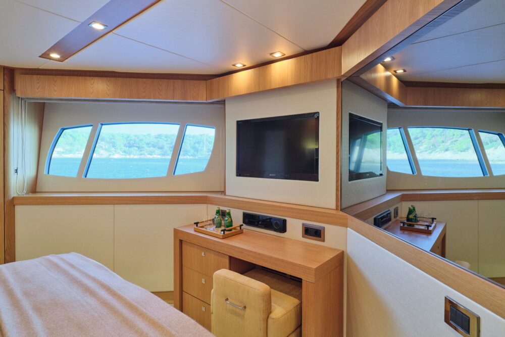 Sunseeker 115 Sport Yacht “MAKANI II” - Featured 