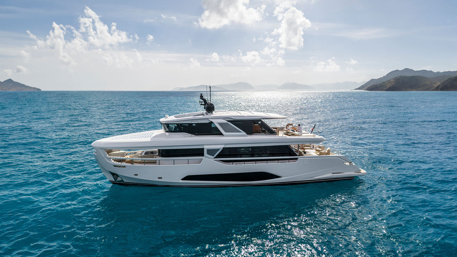 Ferretti Yachts INFYNITO 90 - 74878