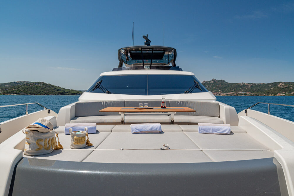 Ferretti Yachts 850 “E3” - In primo piano 