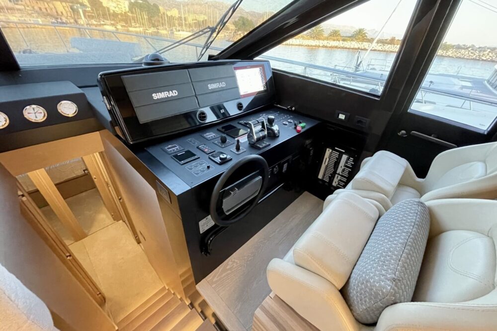Ferretti Yachts 670 “POSH” - Interior 