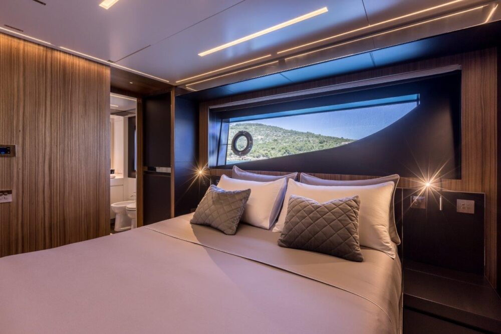 Riva 100 Corsaro “YOYITA II” - Featured 