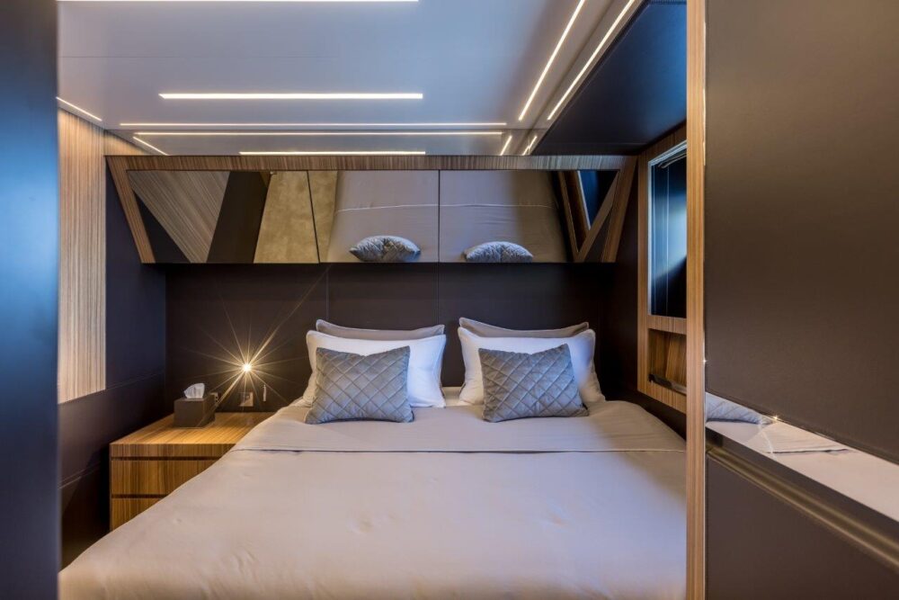 Riva 100 Corsaro “YOYITA II” - Featured 
