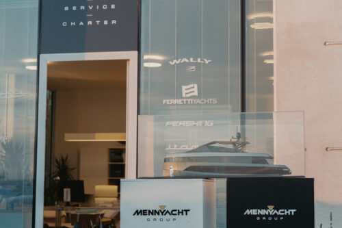 mennyacht-46