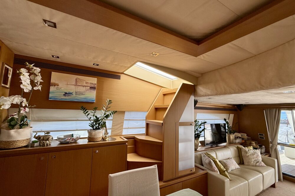 Ferretti Yachts Ferretti 780 “ALGIEDI” - Interior  Ferretti Yachts Ferretti 780 “ALGIEDI” - Interior