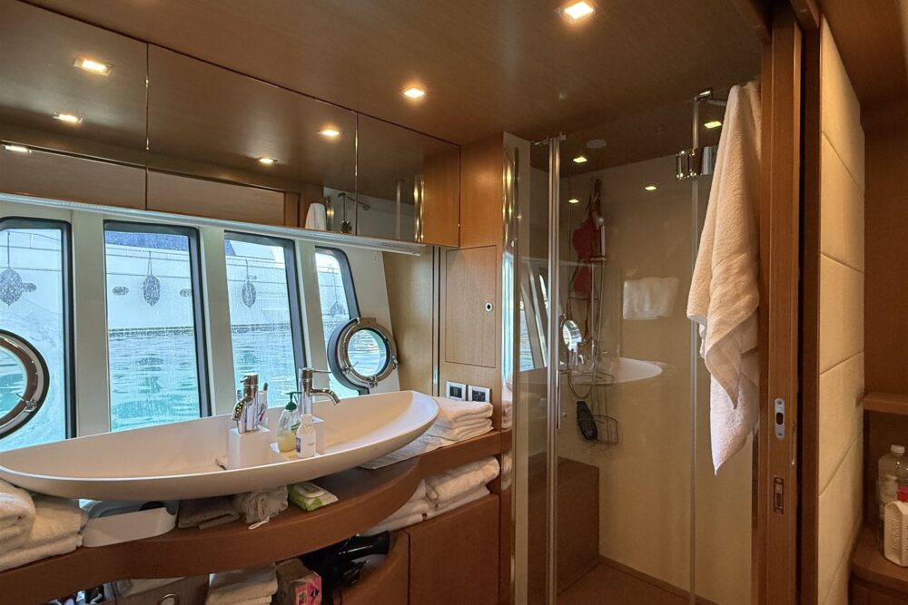 Ferretti Yachts Ferretti 780 “ALGIEDI” - Interior  Ferretti Yachts Ferretti 780 “ALGIEDI” - Interior