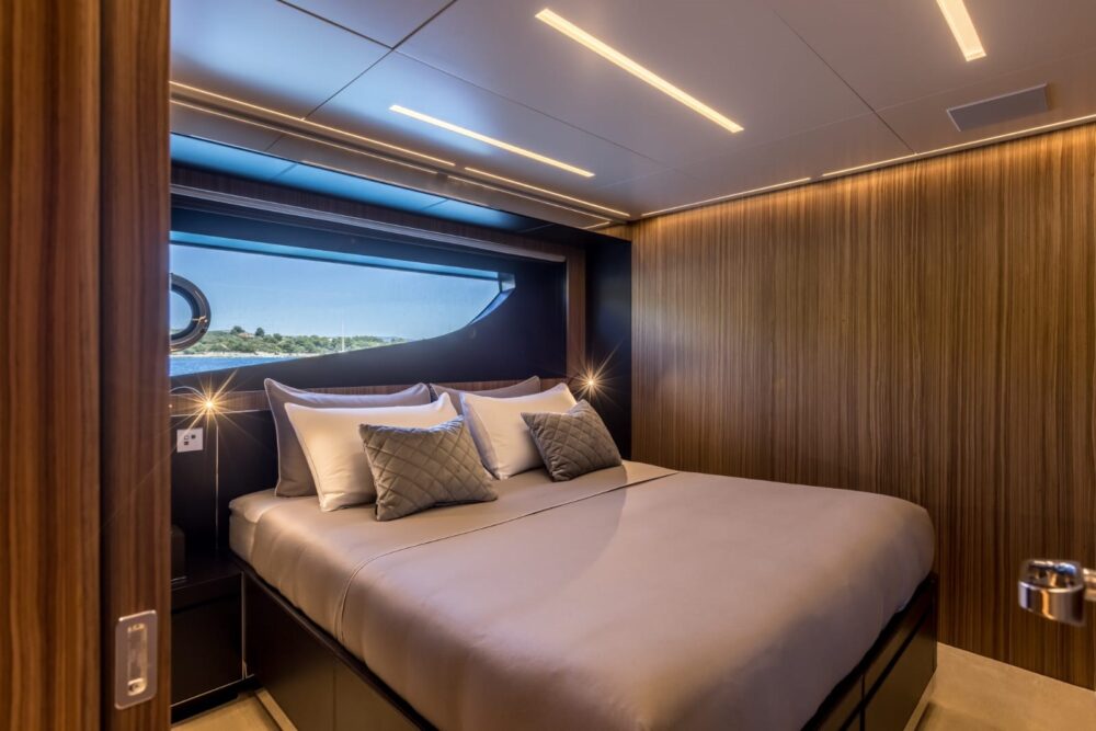 Riva 100 Corsaro “YOYITA II” - Interior  Riva 100 Corsaro “YOYITA II” - Interior
