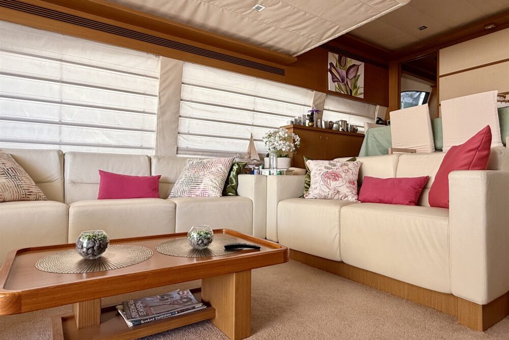 Ferretti Yachts Ferretti 780 “ALGIEDI” - Interior  Ferretti Yachts Ferretti 780 “ALGIEDI” - Interior