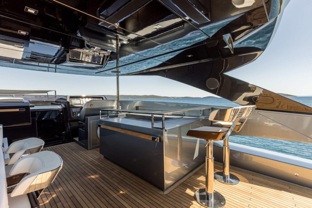 Riva 100 Corsaro “YOYITA II” - Exterior  Riva 100 Corsaro “YOYITA II” - Exterior