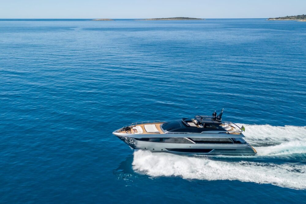 Riva 100 Corsaro “YOYITA II” - Exterior  Riva 100 Corsaro “YOYITA II” - Exterior