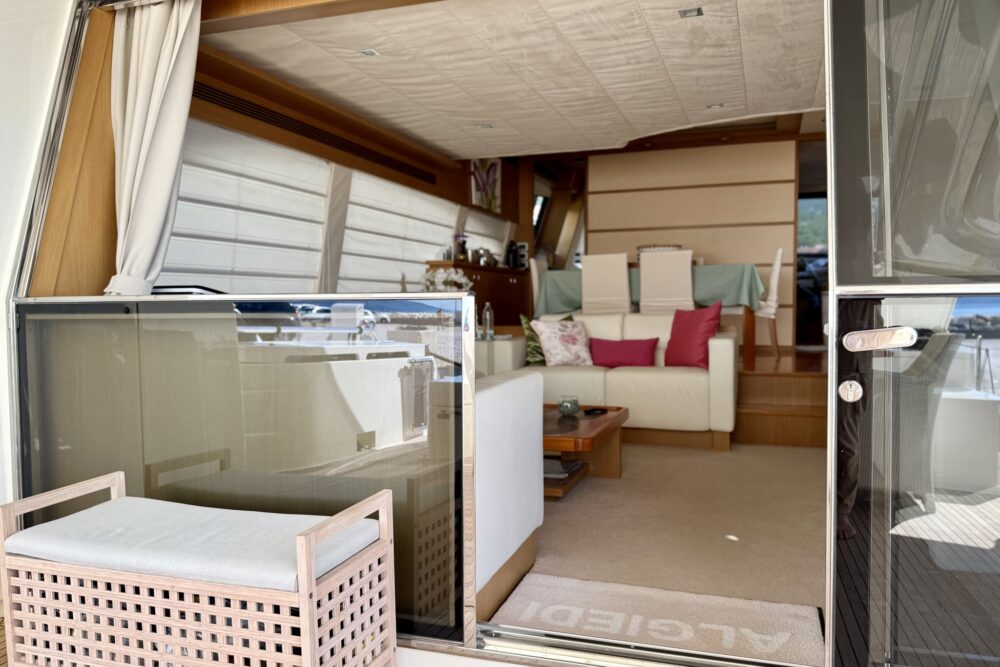 Ferretti Yachts Ferretti 780 “ALGIEDI” - Interior  Ferretti Yachts Ferretti 780 “ALGIEDI” - Interior