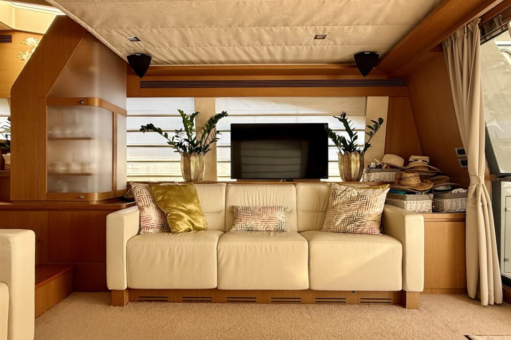Ferretti Yachts Ferretti 780 “ALGIEDI” - Interior  Ferretti Yachts Ferretti 780 “ALGIEDI” - Interior