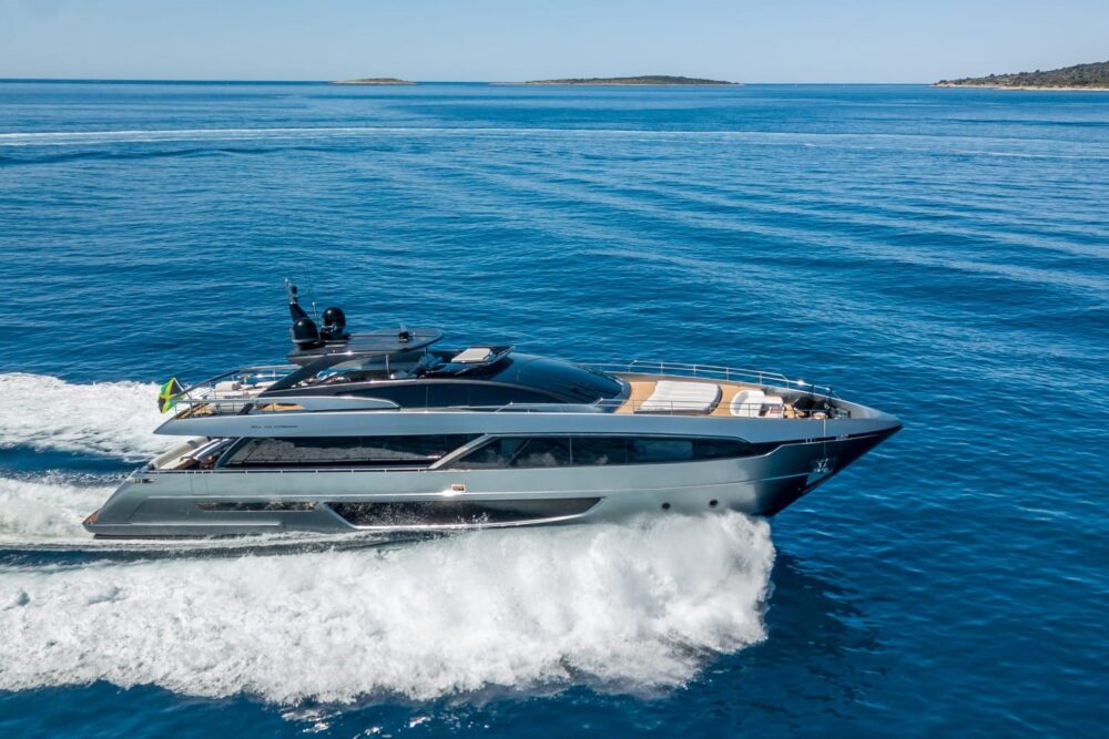 Riva 100 Corsaro “YOYITA II” - Exterior  Riva 100 Corsaro “YOYITA II” - Exterior