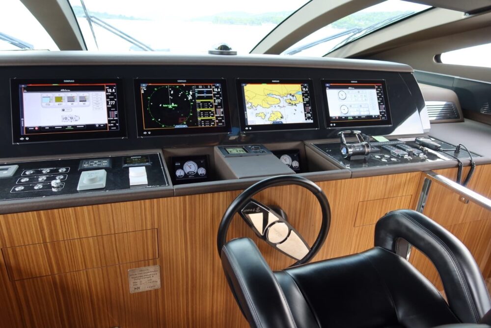 Riva 100 Corsaro „RUŽARIJA“ - Interiér 