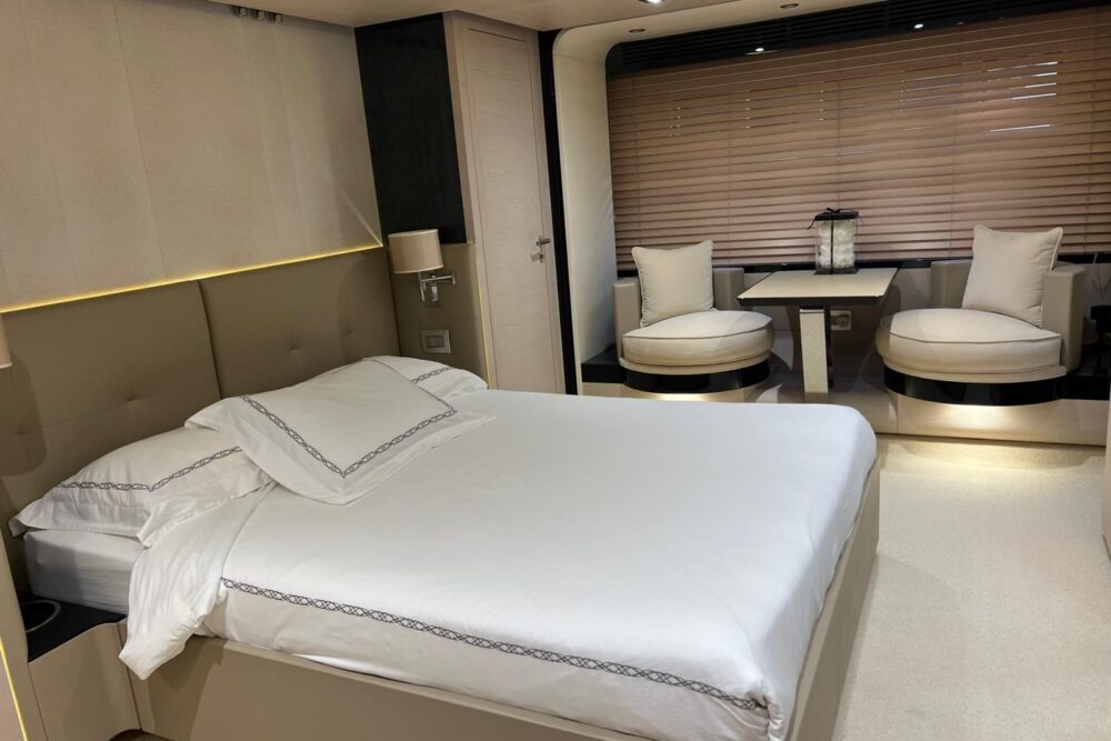 Azimut 80 „STRATUS“ - Interiér 