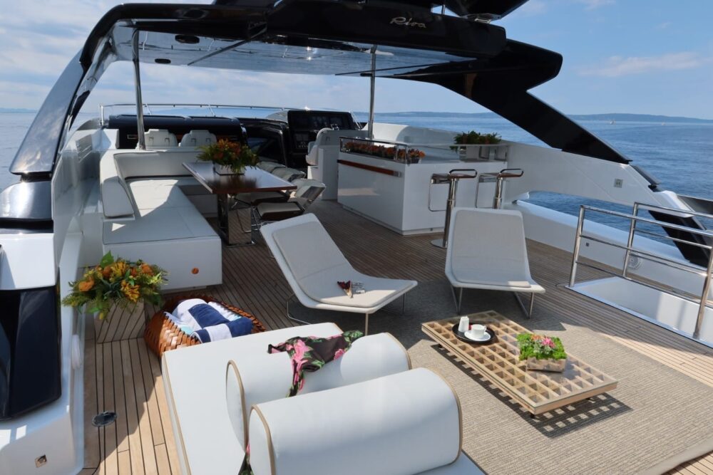 Riva 100 Corsaro „RUŽARIJA“ - Exteriér 