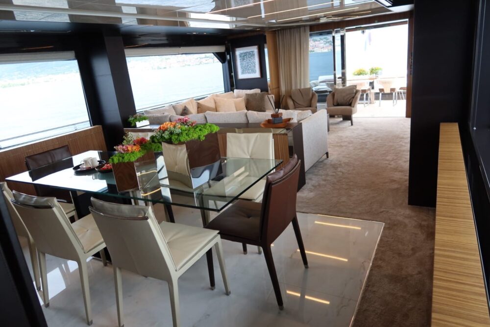 Riva 100 Corsaro „RUŽARIJA“ - Interiér 