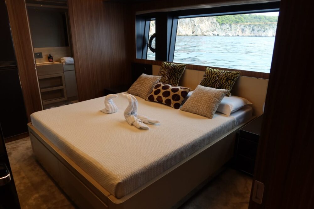 Riva 100 Corsaro „RUŽARIJA“ - Interiér 