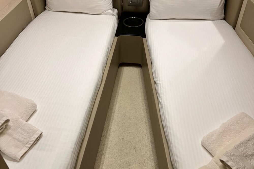 Azimut 80 „STRATUS“ - Interiér 