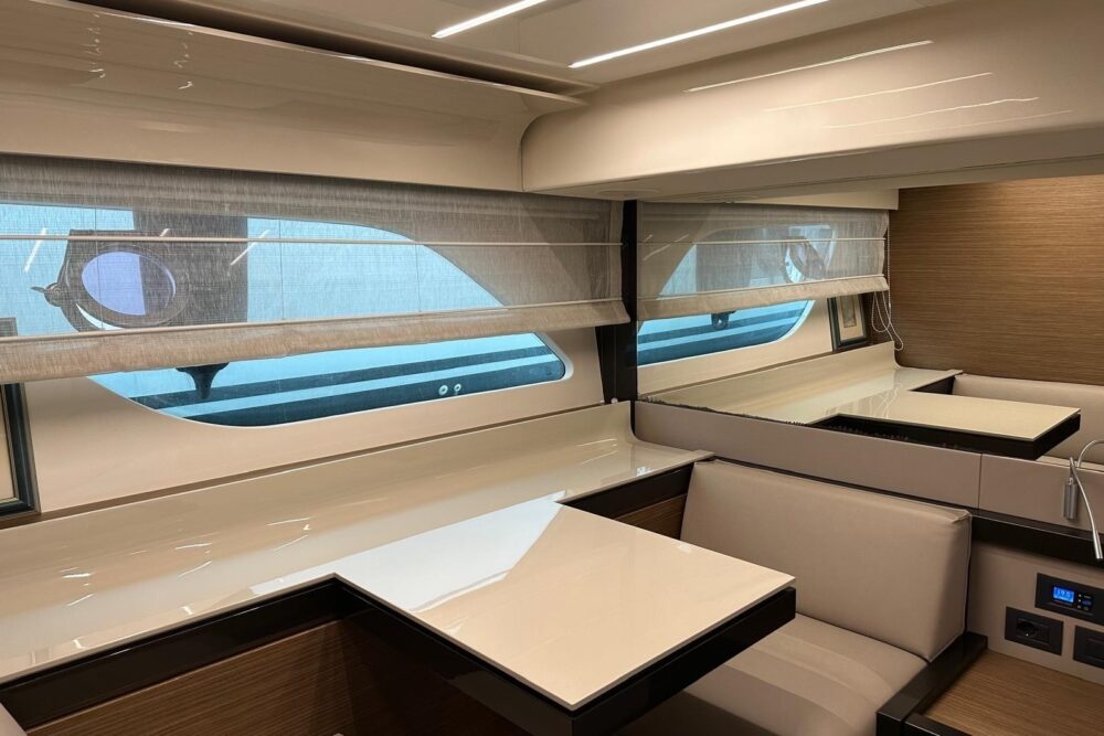 Ferretti Yachts Ferretti 550 - Interior 