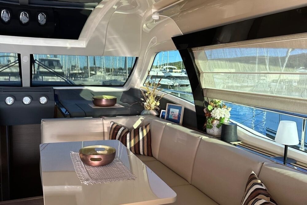 Ferretti Yachts Ferretti 550 - Interior 