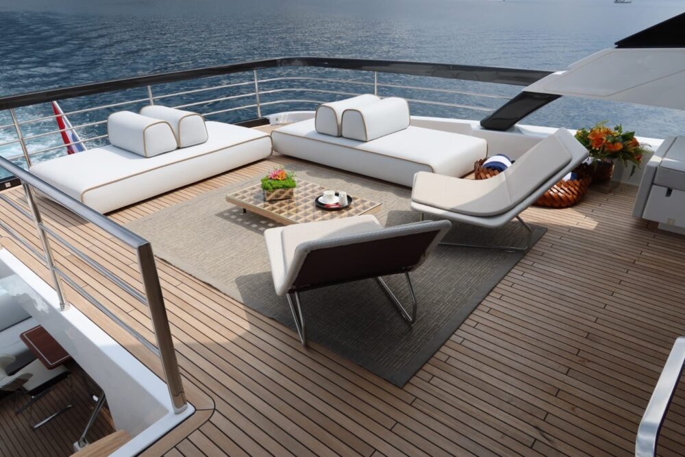 Riva 100 Corsaro „RUŽARIJA“ - Exteriér 