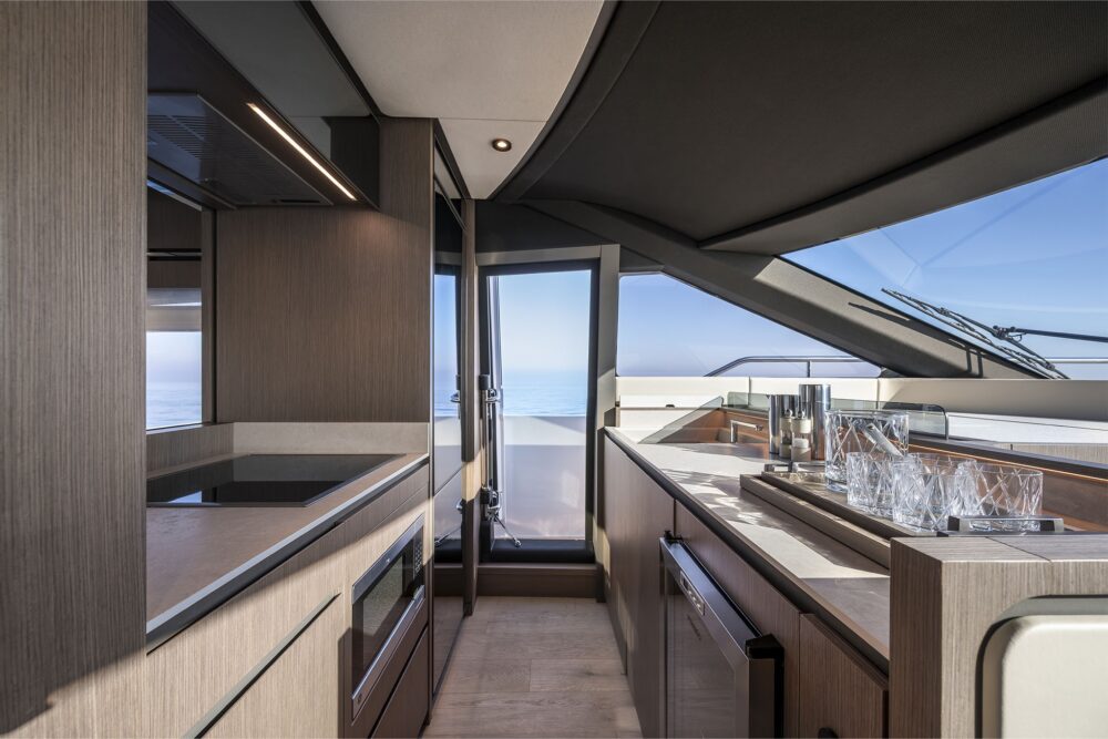 Ferretti Yachts 720 New - Интерьер - Ferretti Yachts 720 New