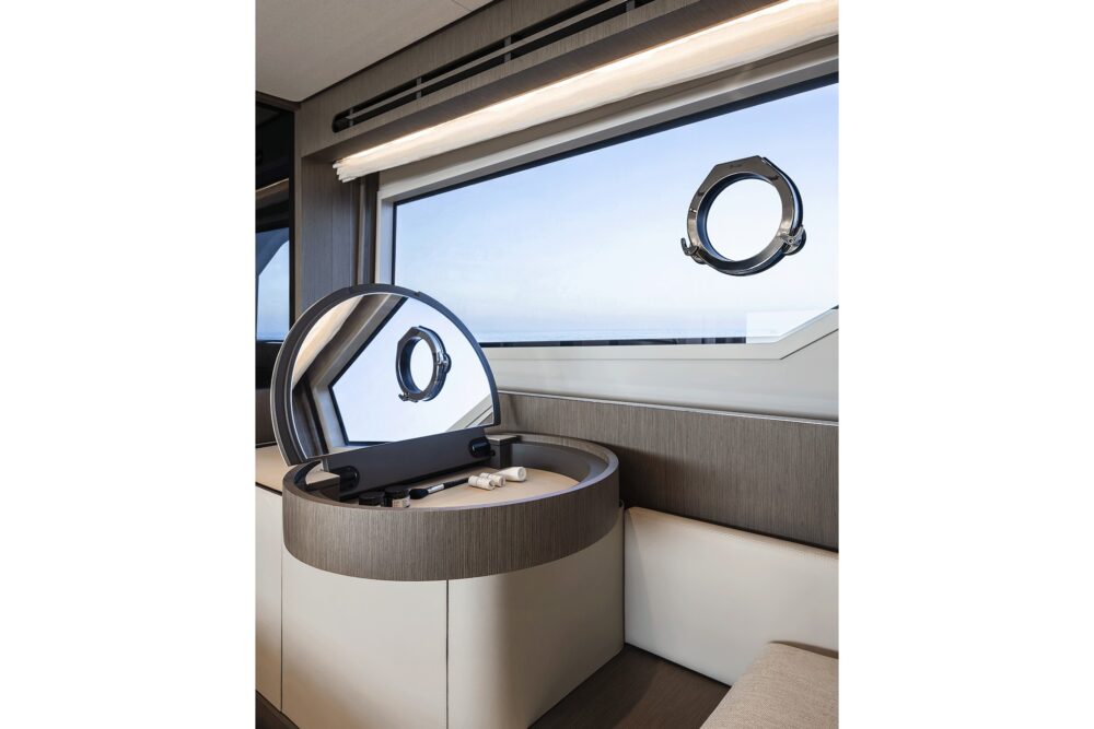 Ferretti Yachts 720 New - Интерьер - Ferretti Yachts 720 New