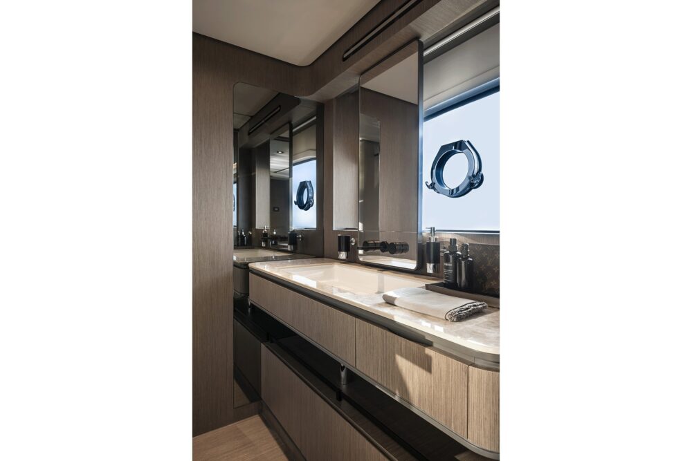 Ferretti Yachts 720 New - Интерьер - Ferretti Yachts 720 New