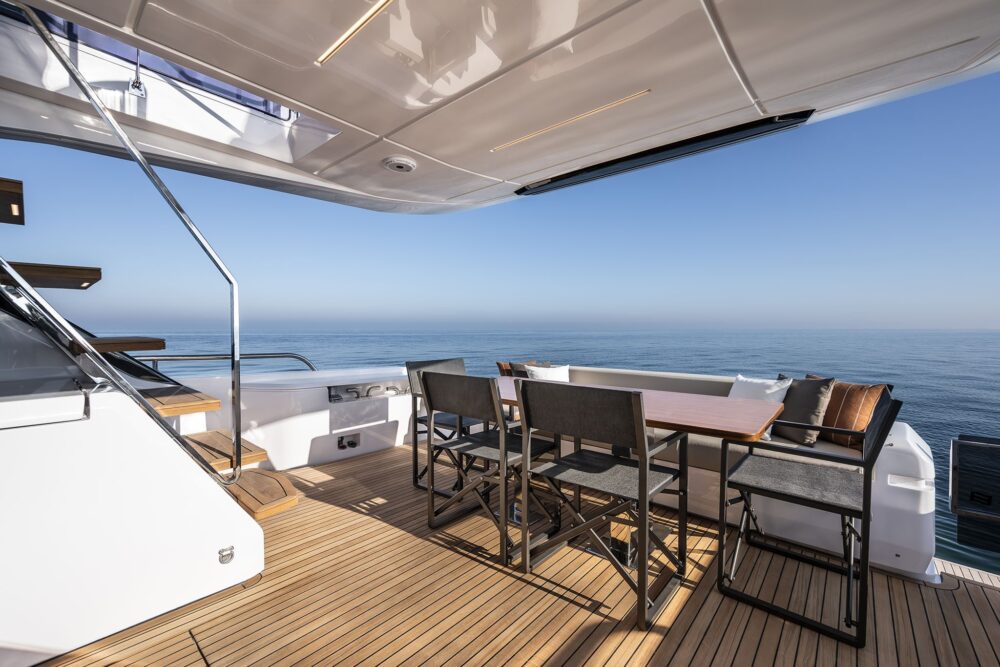 Ferretti Yachts 720 New - Внешний вид - Ferretti Yachts 720 New