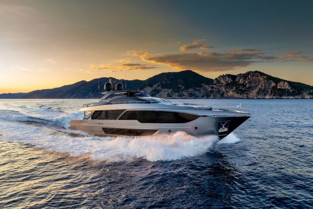Riva 112′ Dolcevita Super New - Внешний вид - Riva 112' Dolcevita Super New