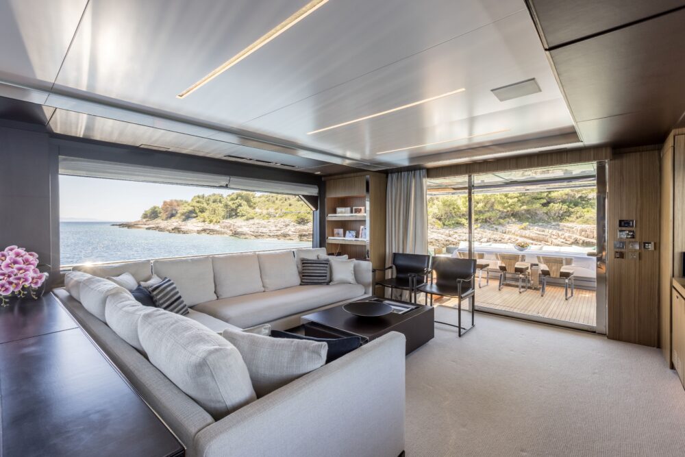 Riva 100 Corsaro “YOYITA II” - Featured 