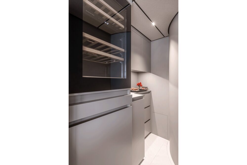 Ferretti Yachts INFYNITO 90 - Интерьер - Ferretti Yachts INFYNITO 90