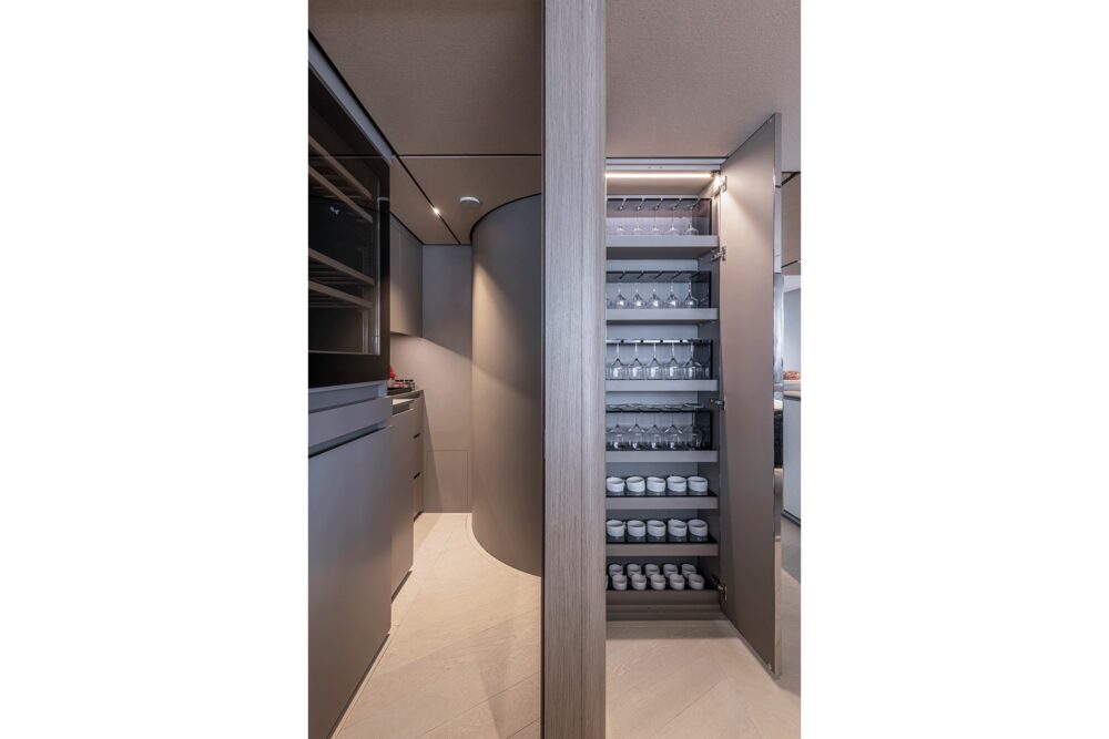 Ferretti Yachts INFYNITO 90 - Интерьер - Ferretti Yachts INFYNITO 90