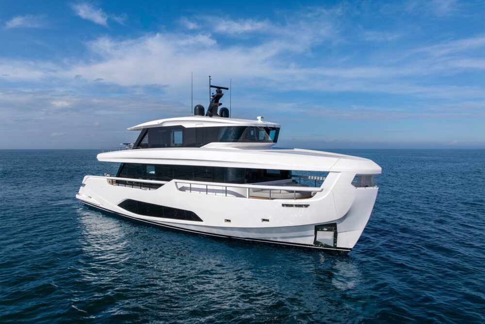 Ferretti Yachts INFYNITO 90 - Внешний вид - Ferretti Yachts INFYNITO 90